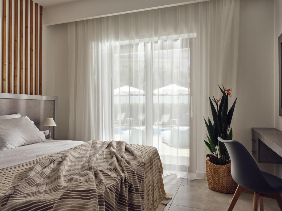 Dareia Suites Planos  Luaran gambar
