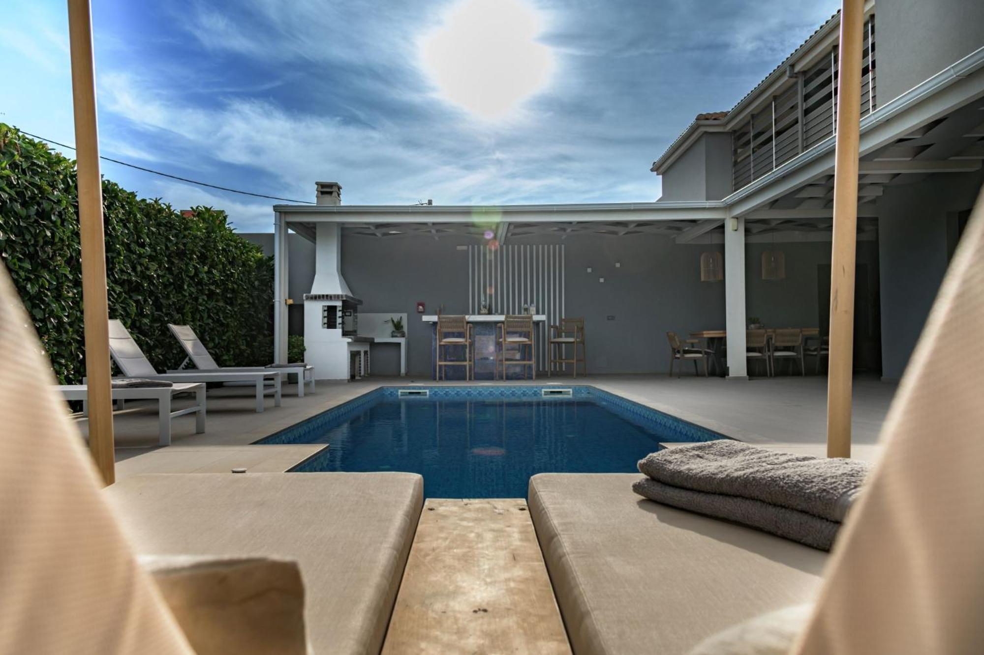 Dareia Suites Planos  Luaran gambar