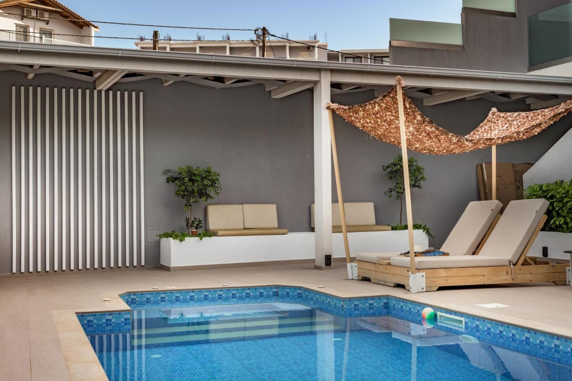 Dareia Suites Planos  Luaran gambar